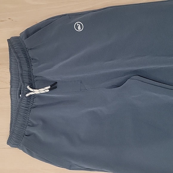 Vineyard Vines Joggers - Picture 2 of 4